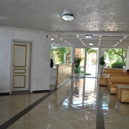 Aria Private Slantchev Briag